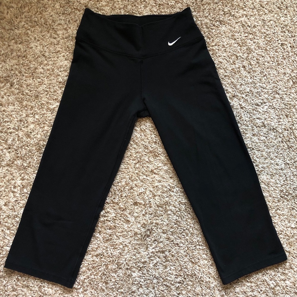 GUC Nike Ladies Dri-Fit Athletic Leggings